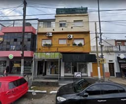Local Con Ph De 3 Ambientes.- Acepta Permuta