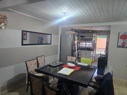 Casa 4 Ambientes Con Garage Y Quincho - Lanus