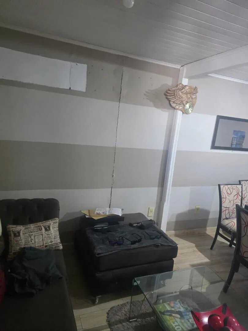 Casa 4 Ambientes Con Garage Y Quincho - Lanus — foto 4