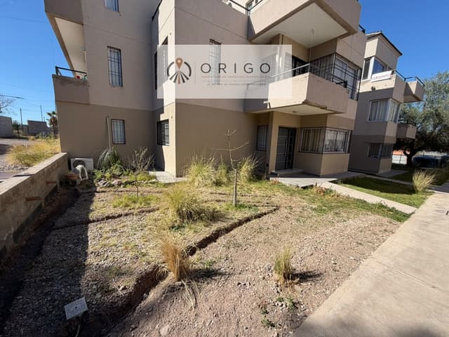 ORIGO NEGOCIOS INMOBILIARIOS ALQUILA EXCELENTE DEPARTAMENTO EN PLANTA BAJA., EN BARRIO CHAPAGNAT.