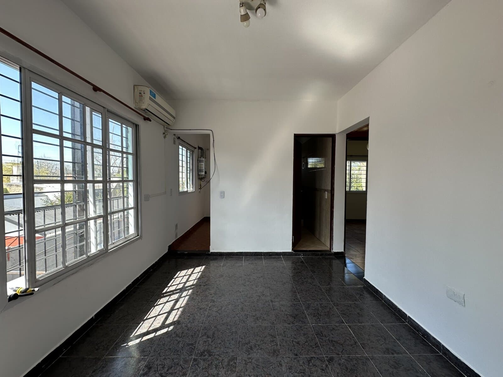 DEPARTAMENTO 3 AMB. CON COCHERA DESC. — foto 6