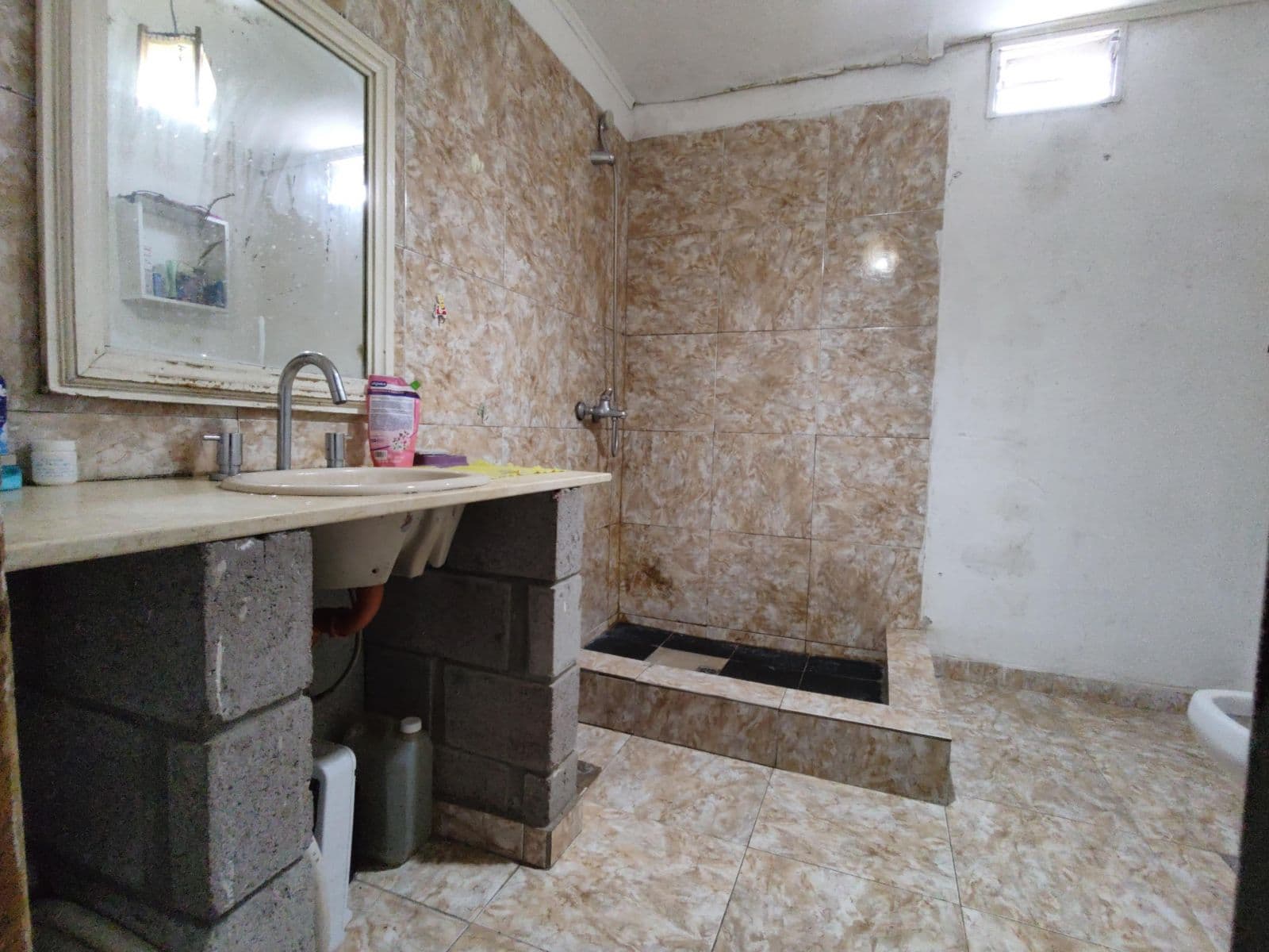 Venta Casa con parque y garage en Castelar — foto 8
