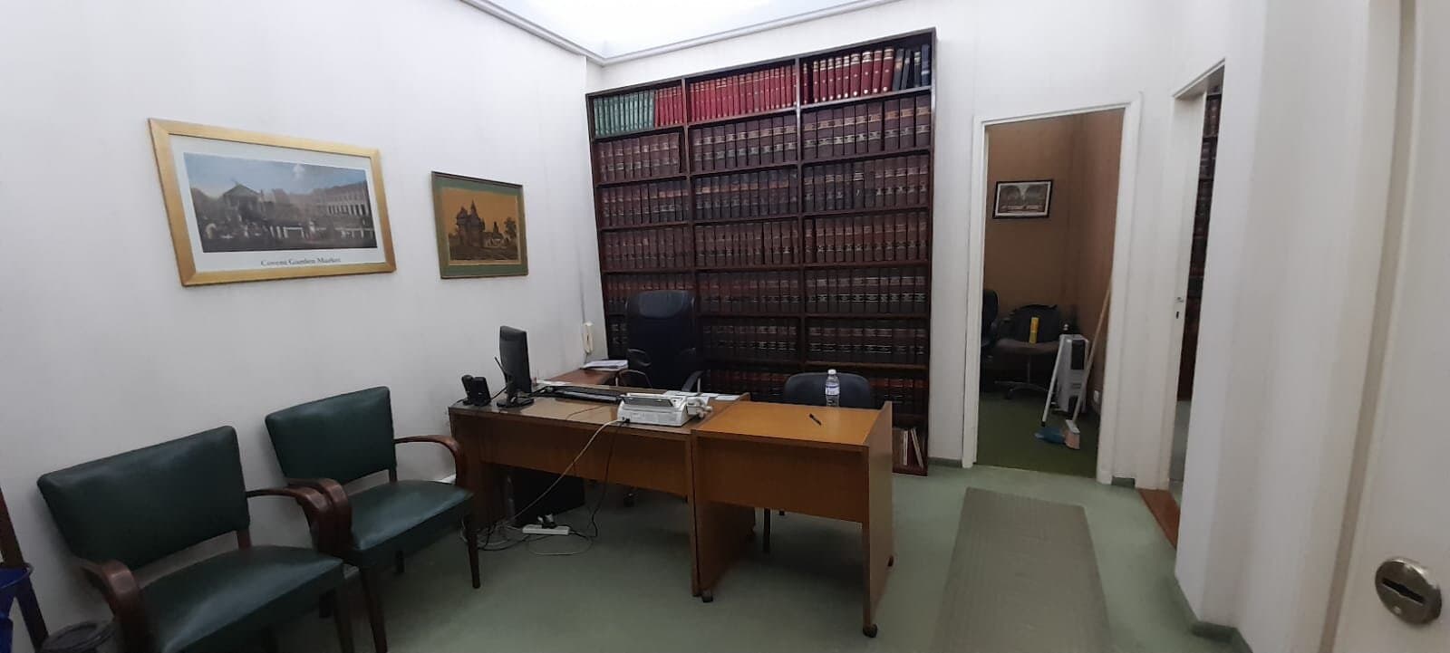 1 AMBIENTE EN TRIBUNALES — foto 1