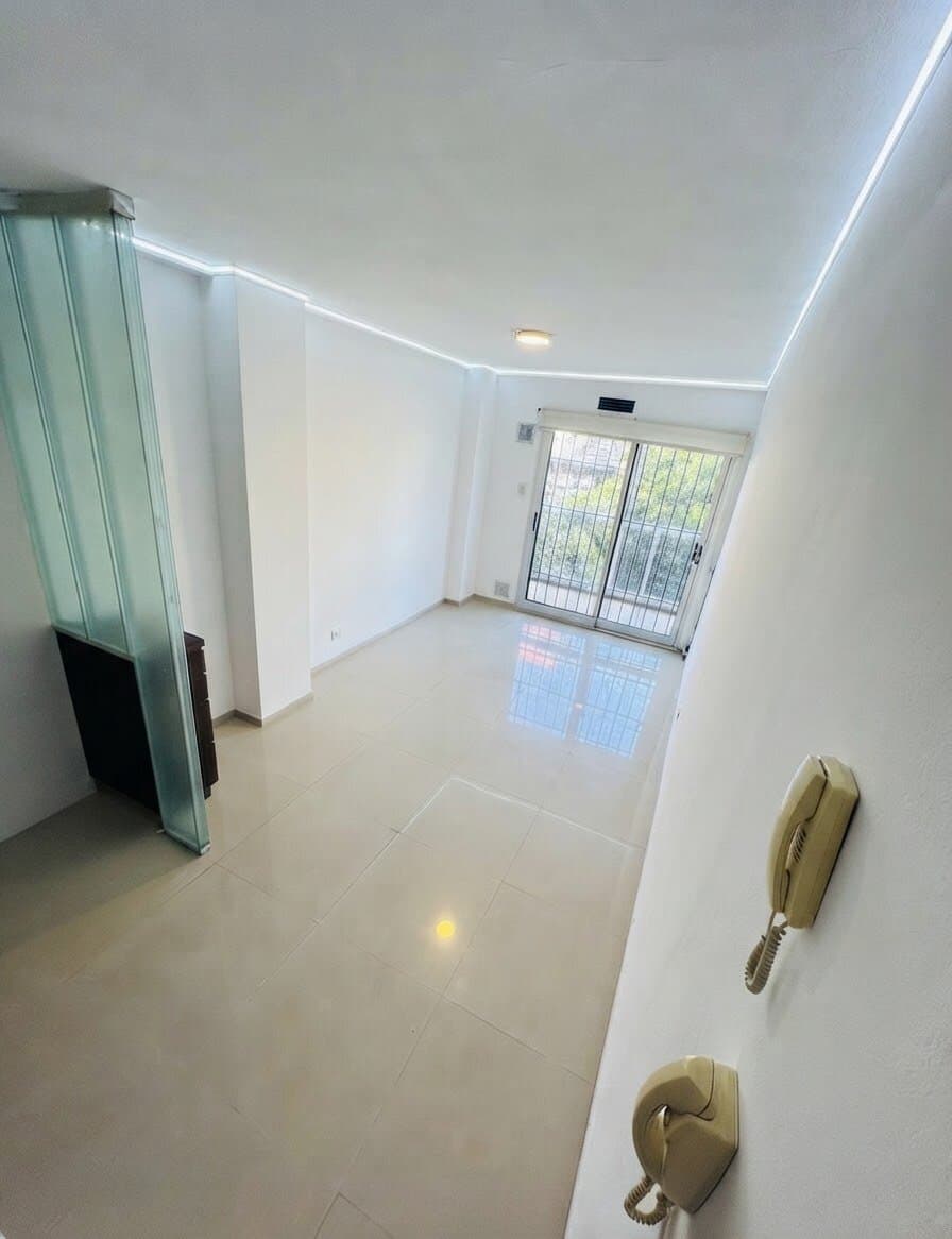 Departamento de 1 dormitorio - Av. San Martín 550 — foto 1