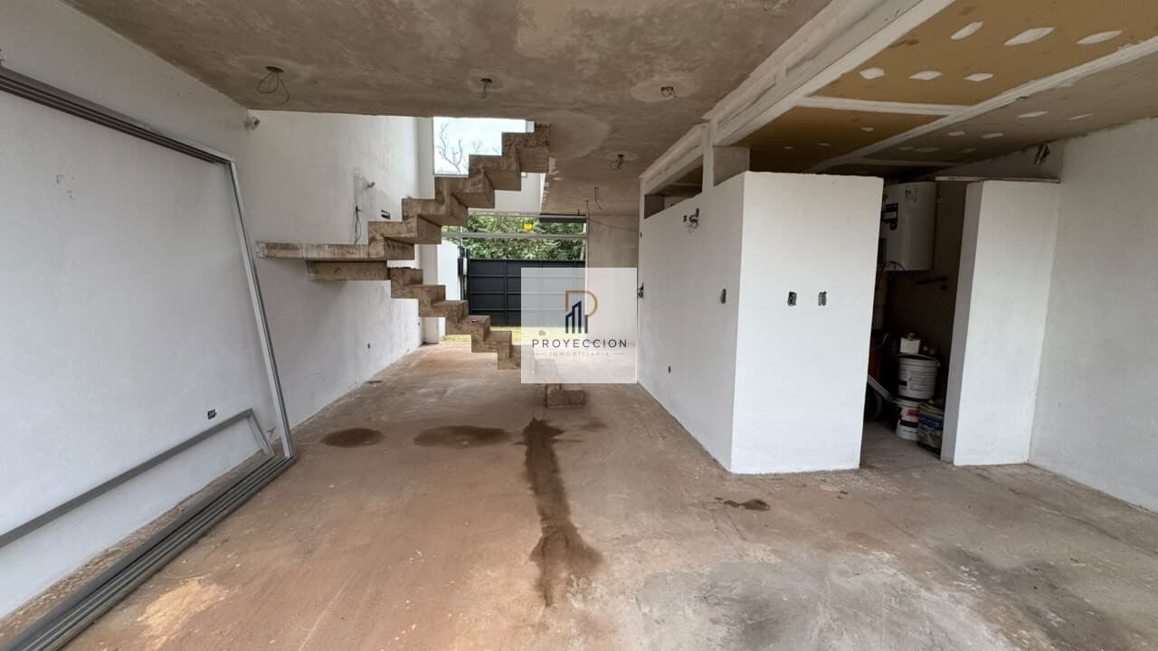 SE VENDE DUPLEX DE 2 DORMITORIOS EN POSADAS MISIONES — foto 2
