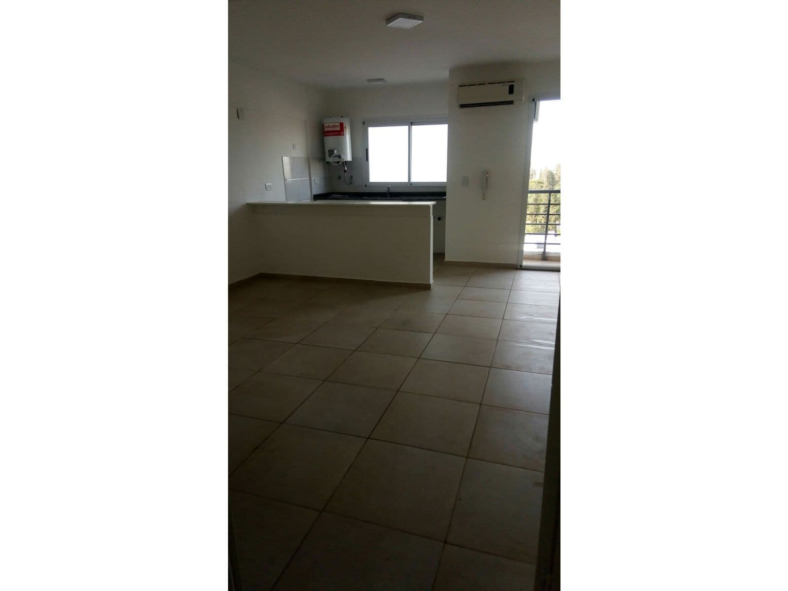 Dúplex Con Balcon En Alquiler - B° Alto Alberdi — foto 3