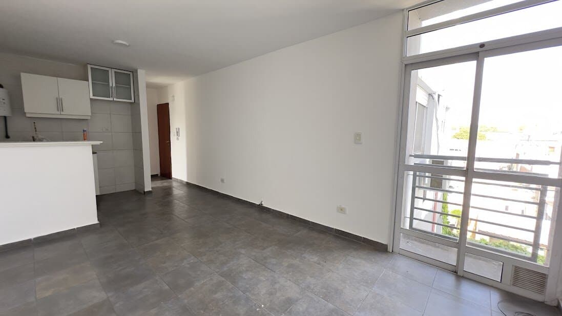 Departamento en alquiler: 1 dormitorio con terraza exclusiva — foto 1