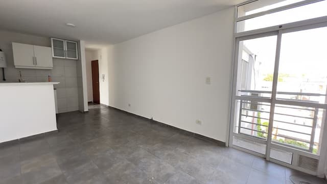 Departamento en alquiler: 1 dormitorio con terraza exclusiva