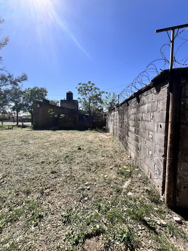 Lote en Venta Parque Vélez Sarsfield | 276 m² | Escritura | Potencial 2 Unidades