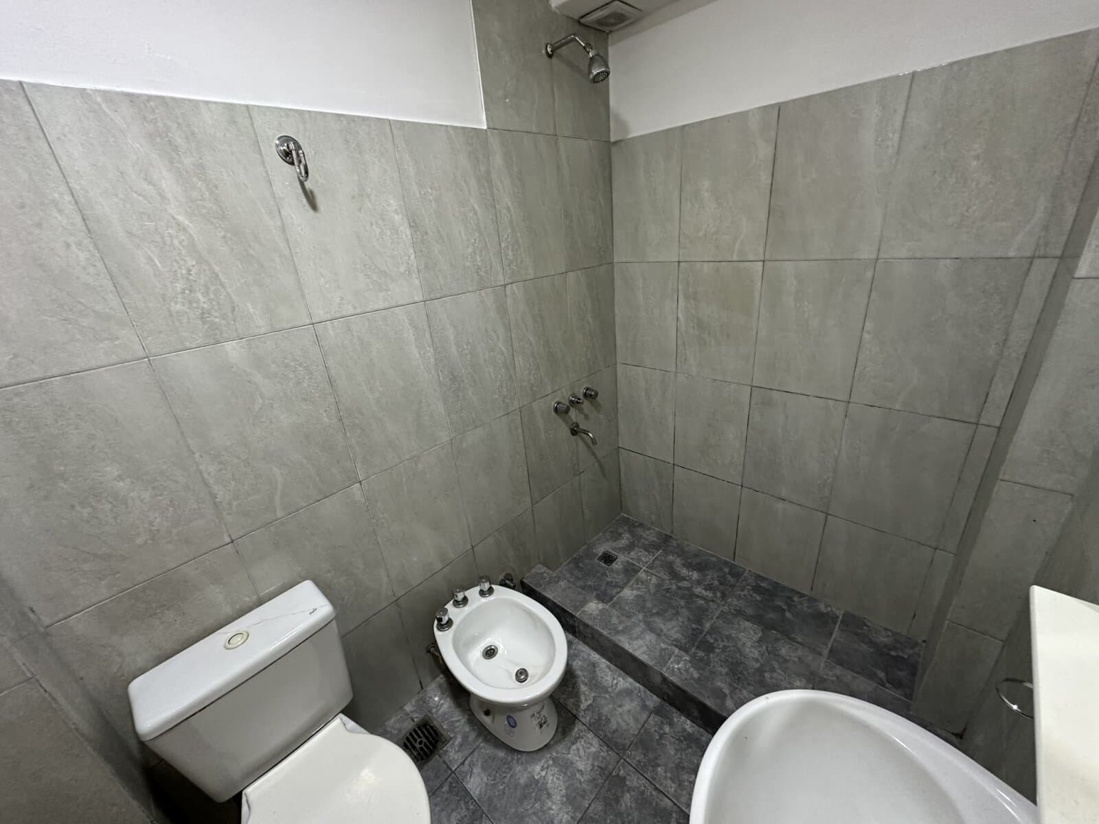 DEPARTAMENTO 2 AMB. EN PRIMER PISO — foto 6
