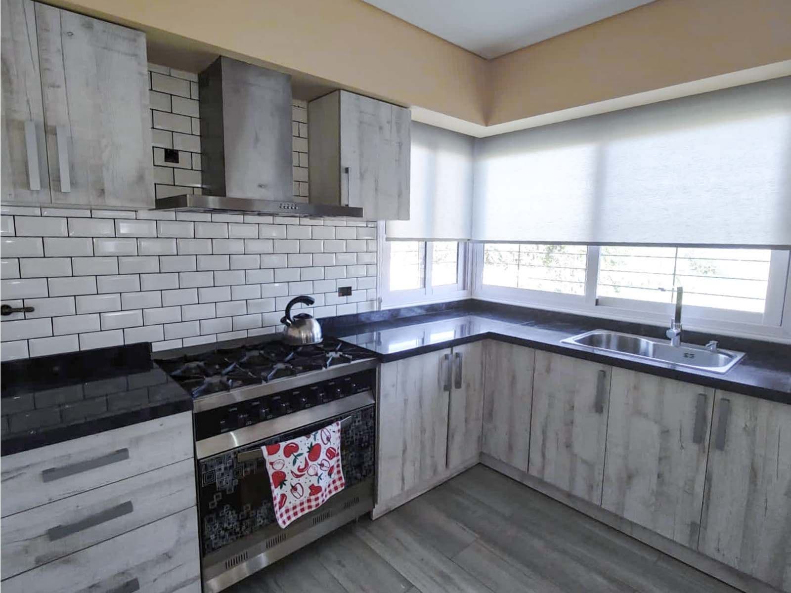 VENTA Casa 3 dormitorios sobre lote de 1200mts — foto 4