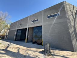 Galpón en Venta - calle Los Ceibos sobre colectora AO12, Roldán
