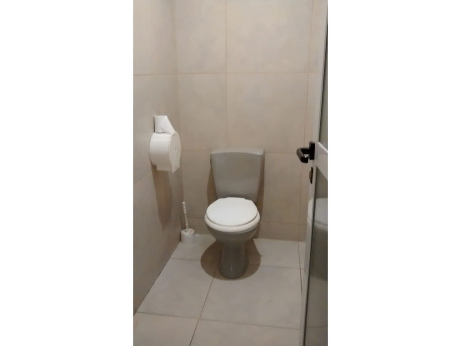 Gran Local Comercial En Pleno Centro de Córdoba En Venta — foto 12