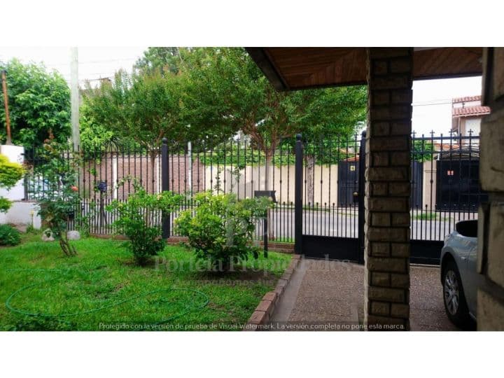 CASA 4 AMBIENTES CASTELAR SUR — foto 12