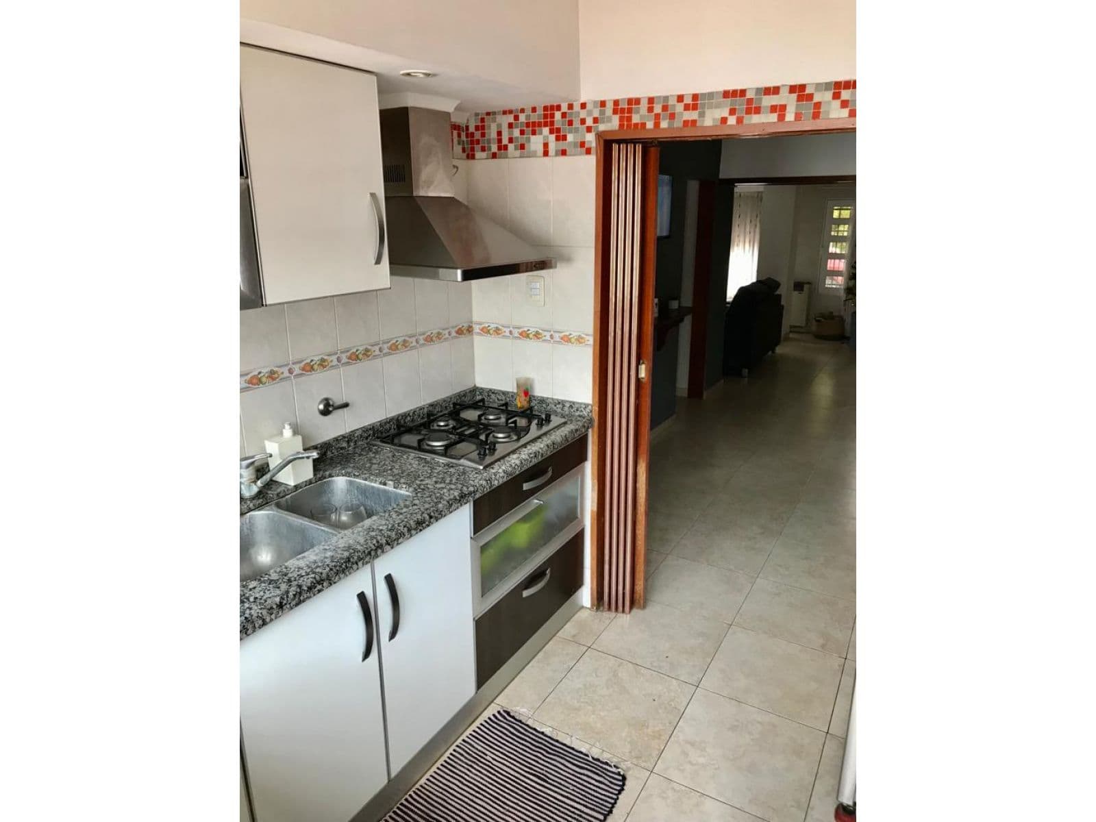 VENTA: Casa de 4 dormitorios en San Lorenzo. — foto 4