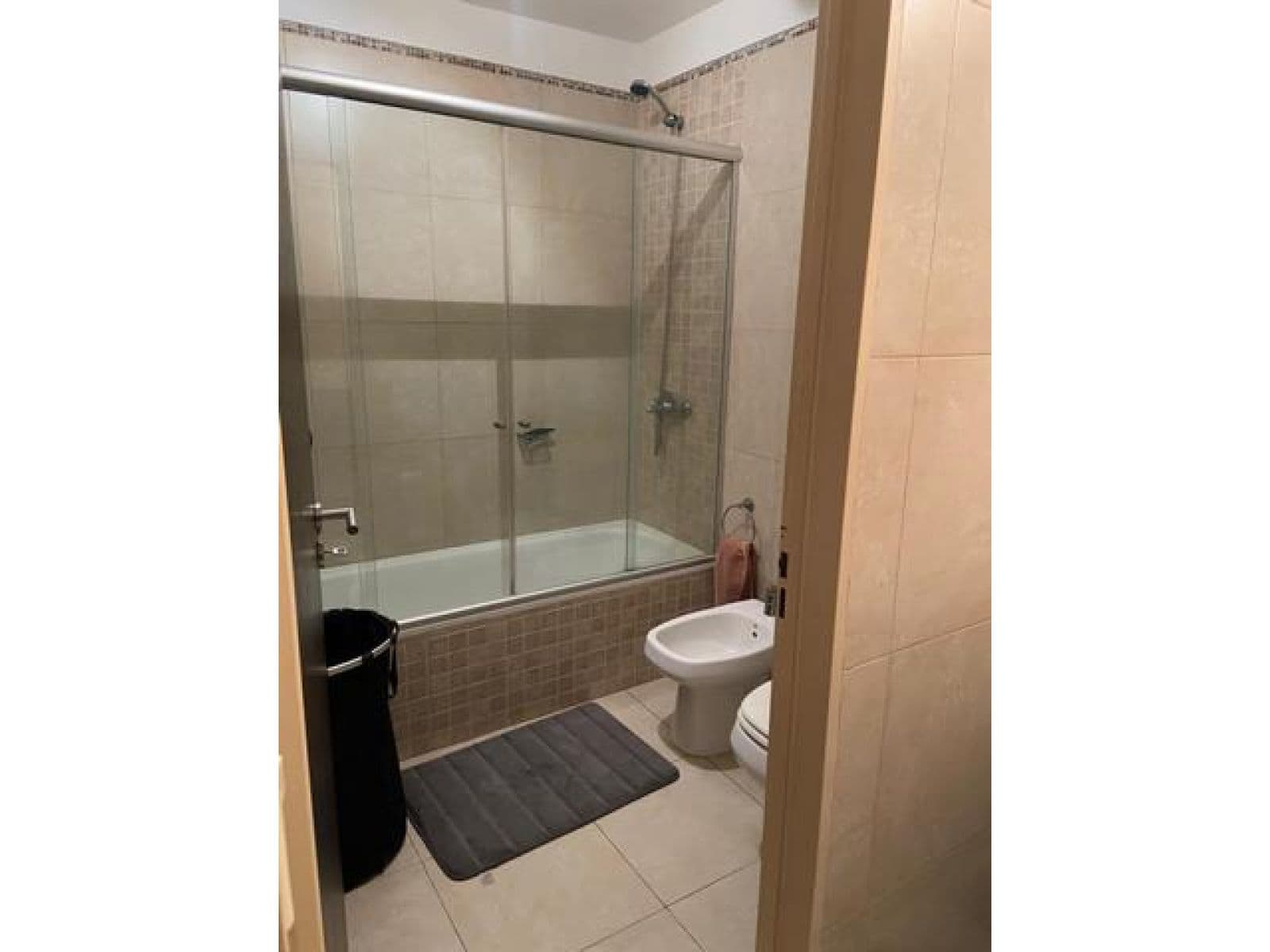 DEPARTAMENTO 2 AMB. AMPLIOS EDIFICIO DE CATEGORIA DE 3 PISOS — foto 14