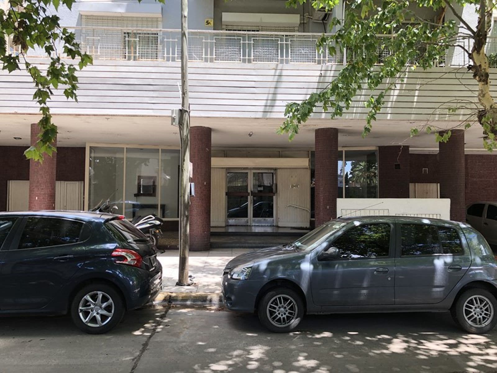 ALQUILER DEPARTAMENTO 4 AMB. EN EDIFICIO CON SEGURIDAD 24HS. — foto 1