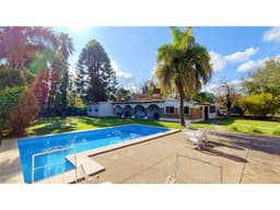 Excelente Propiedad en FUNES. Zona 1. Lote 1360m2.