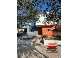 Alquiler Casa 3 Suites en Barrio La Bastilla, Mendoza