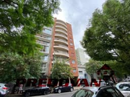 12 e/ 43 y 44 500 - Predovan Propiedades