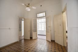 Venta casa a reciclar en Echesortu